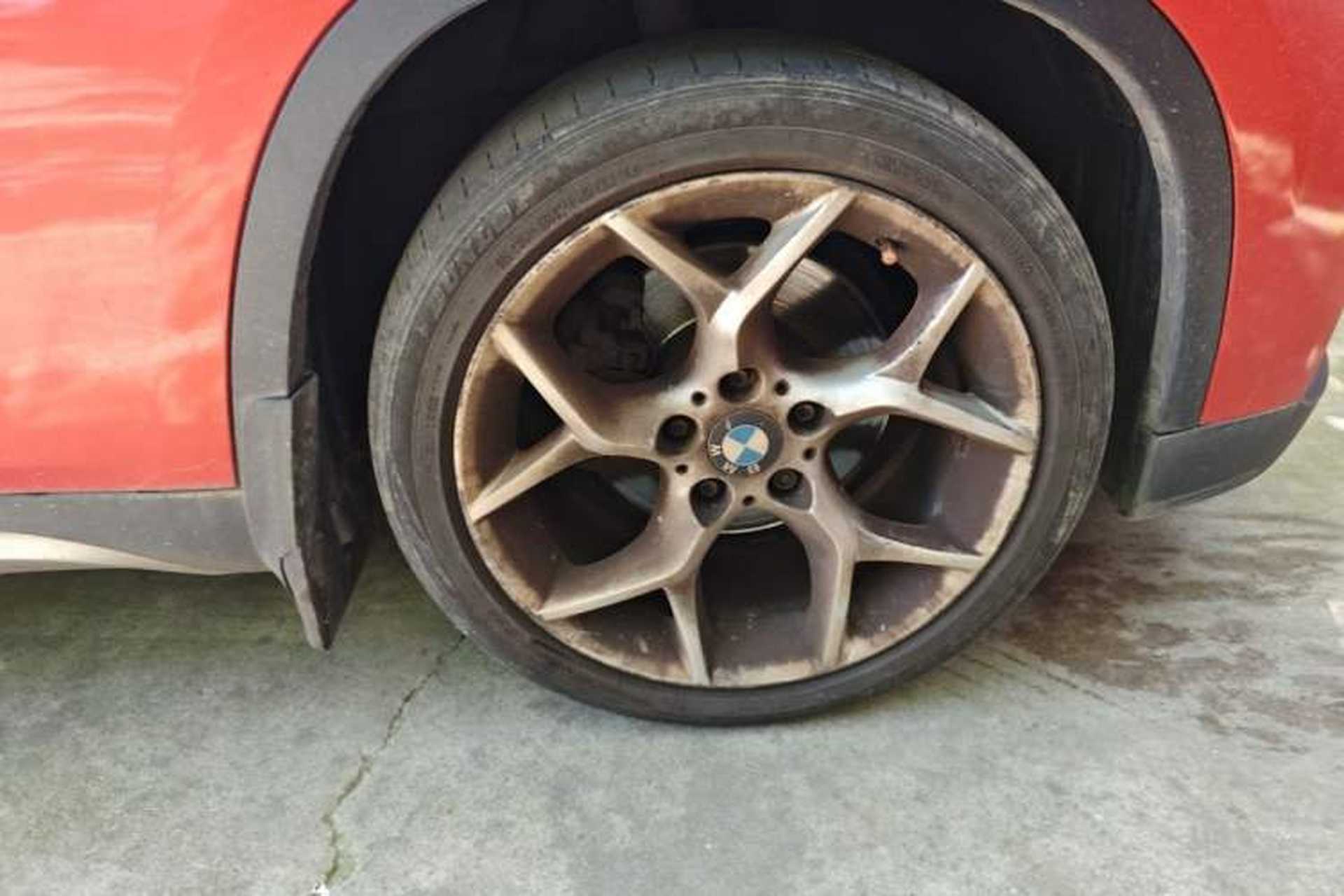 Used BMW X1 2013 xDrive20i X Design Package Right Front Wheel Hub
