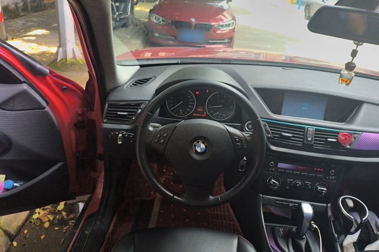 Used BMW X1 2013 sDrive18i Fashion Model Steering Wheel