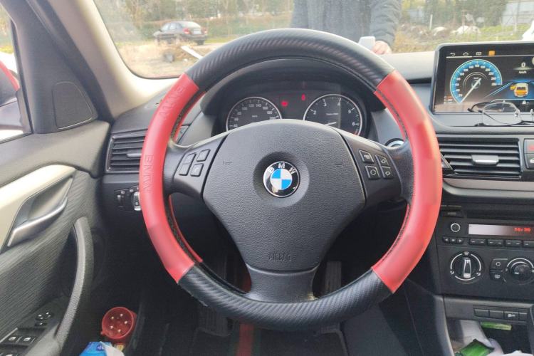 Used BMW X1 2013 sDrive18i Fashion Model Steering Wheel