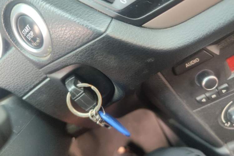 Used BMW X1 2013 sDrive18i Fashion Model Vehicle Key