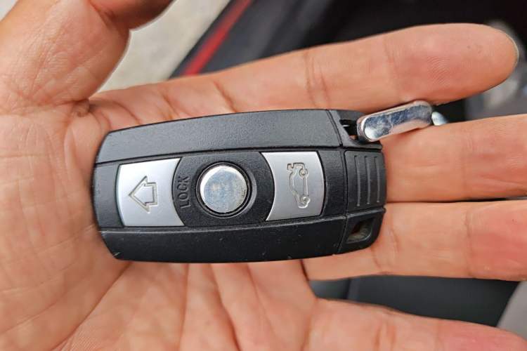 Used BMW X1 2013 sDrive18i Fashion Model Vehicle Key
