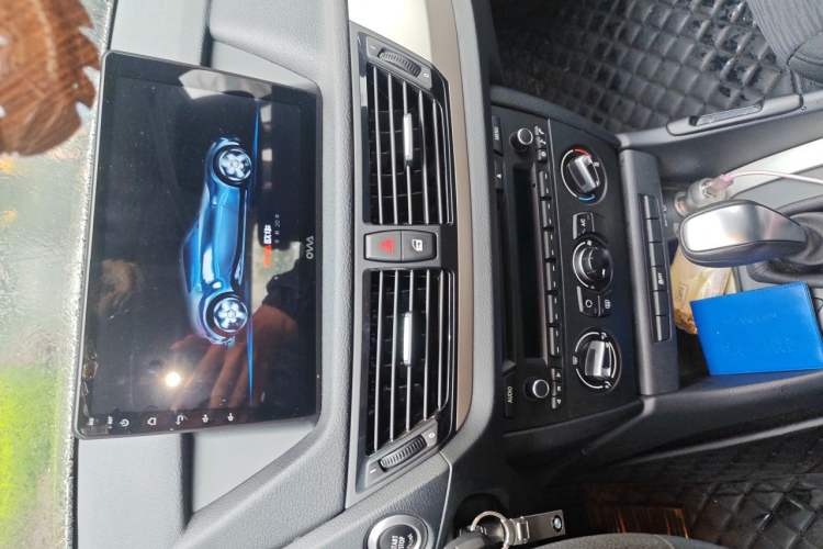 Used BMW X1 2013 sDrive18i Fashion Model Audio And AC Panel