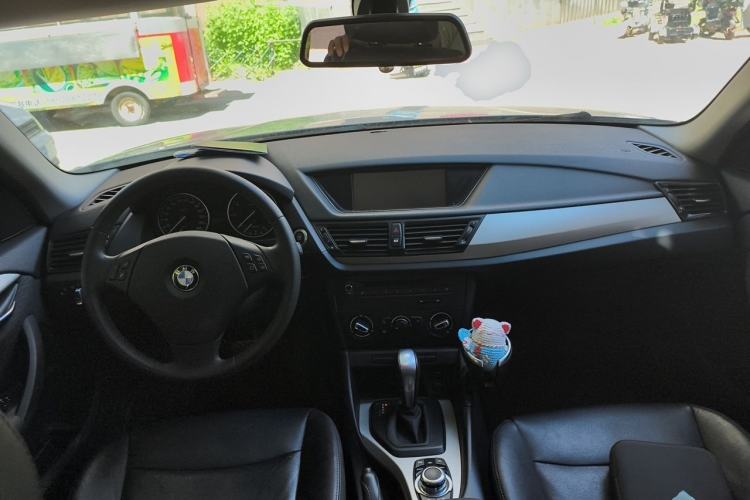 Used BMW X1 2013 sDrive18i Fashion Model Center Console