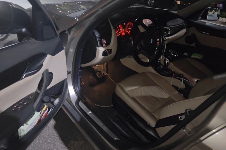 Used BMW X1 2013 xDrive20i X Design Package Driver Seat