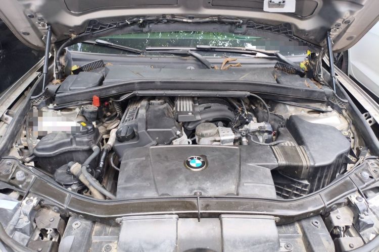 Used BMW X1 2013 sDrive18i Fashion Model Engine Bay
