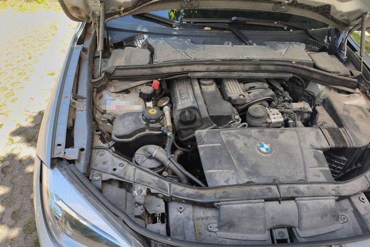 Used BMW X1 2013 sDrive18i Fashion Model Engine Bay Right