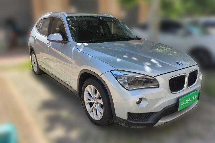 Used BMW X1 2013 sDrive18i Fashion Model Front Right 45 Deg