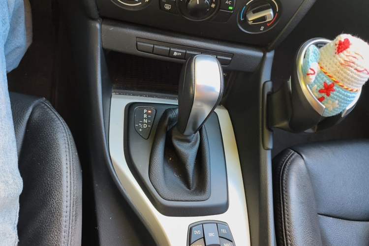 Used BMW X1 2013 sDrive18i Fashion Model Gear Lever