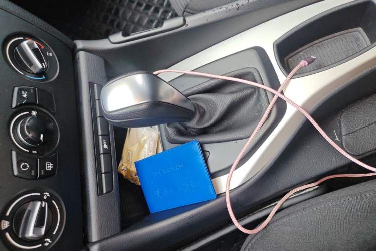 Used BMW X1 2013 sDrive18i Fashion Model Gear Lever