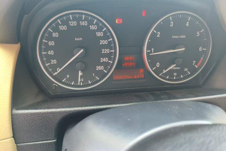 Used BMW X1 2013 sDrive18i Leading Model Odometer Close Up