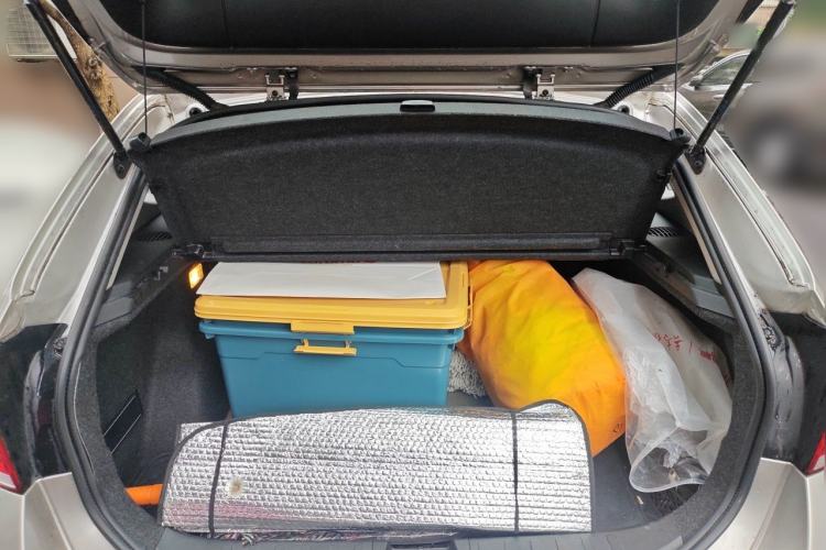 Used BMW X1 2013 sDrive18i Fashion Model Trunk