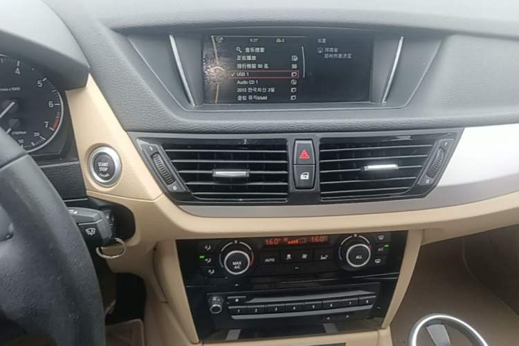 Used BMW X1 2013 sDrive18i Leading Model Audio And AC Panel