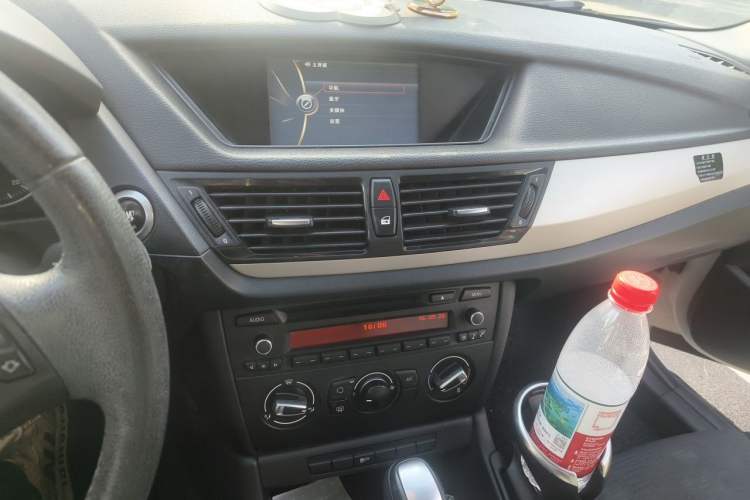 Used BMW X1 2013 sDrive18i Fashion Model Audio And AC Panel