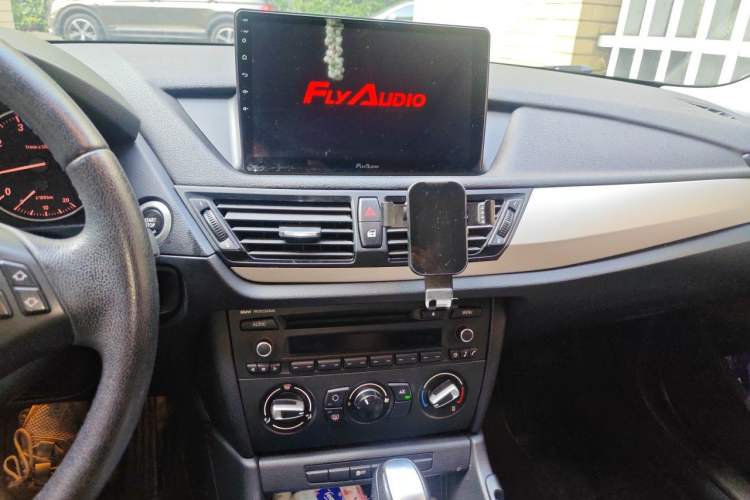 Used BMW X1 2013 sDrive18i Fashion Model Audio And AC Panel