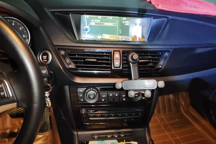 Used BMW X1 2013 xDrive20i X Design Package Audio And AC Panel