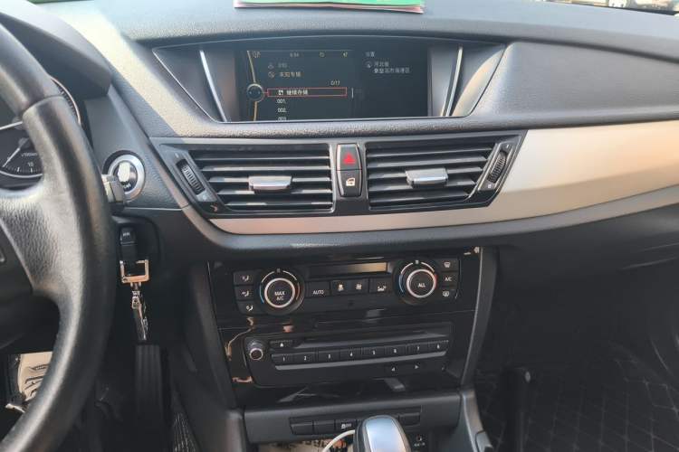 Used BMW X1 2013 sDrive18i Leading Model Audio And AC Panel