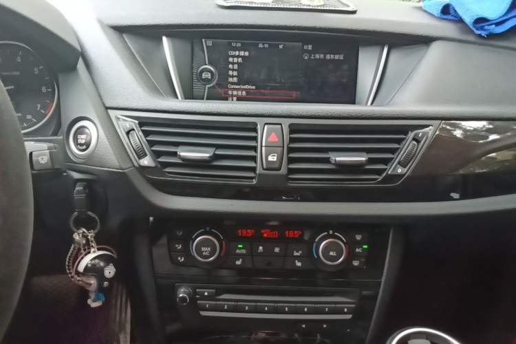 Used BMW X1 2013 xDrive20i X Design Package Audio And AC Panel