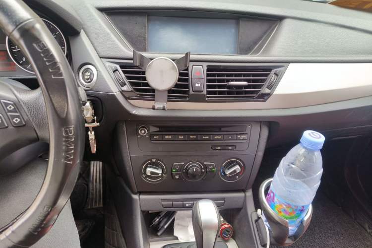 Used BMW X1 2013 sDrive18i Fashion Model Audio And AC Panel