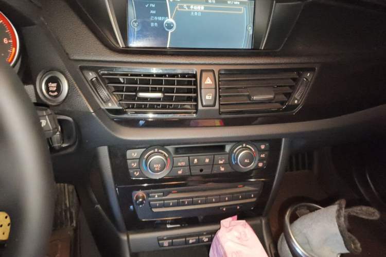 Used BMW X1 2013 xDrive20i X Design Package Audio And AC Panel