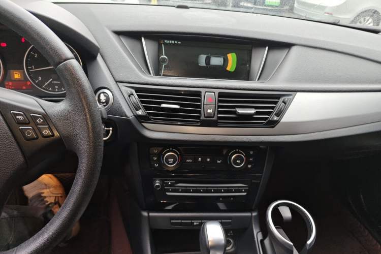 Used BMW X1 2013 sDrive18i Leading Model Audio And AC Panel