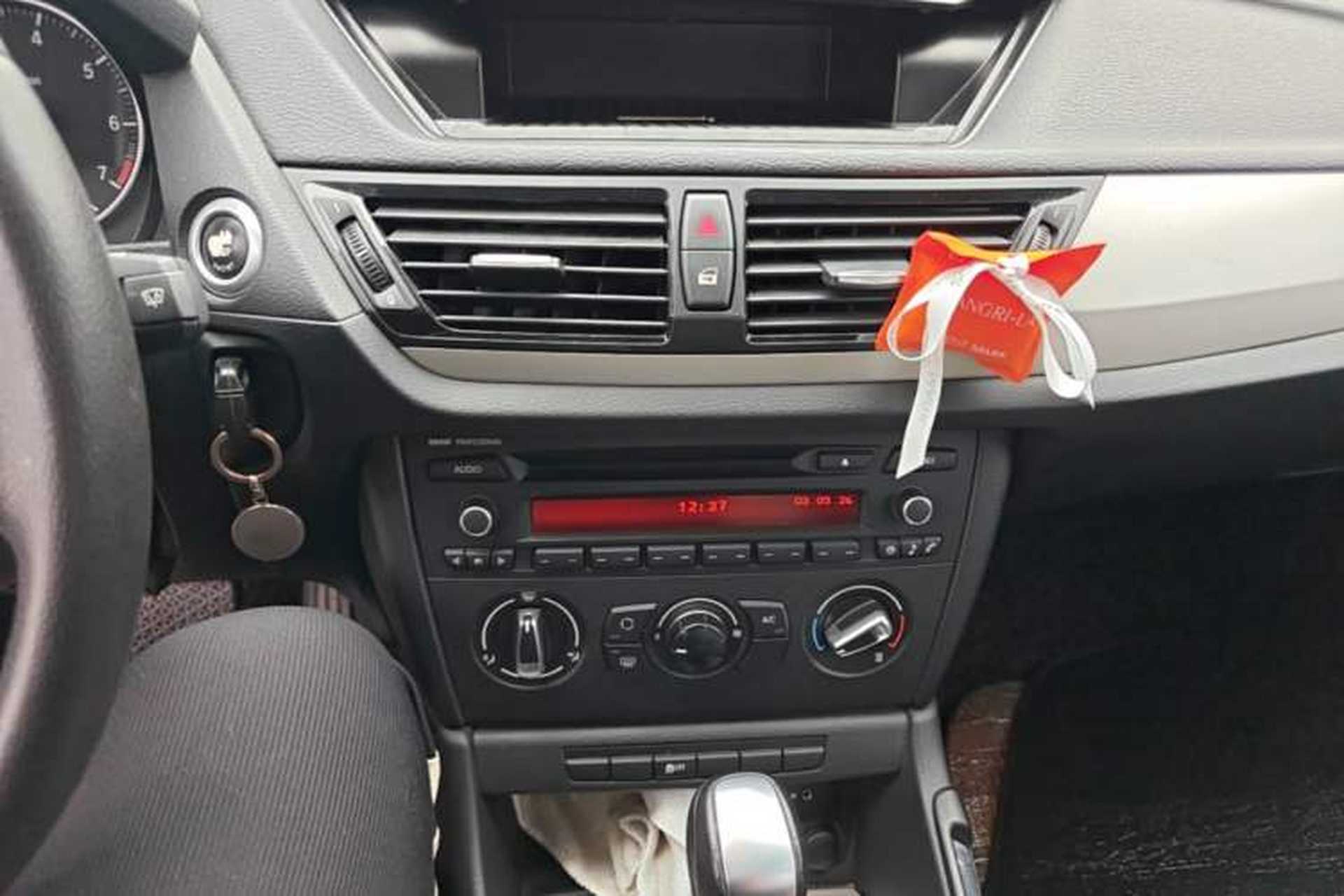 Used BMW X1 2013 sDrive18i Fashion Model Audio And AC Panel