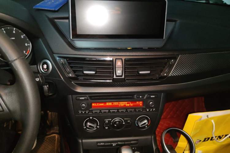 Used BMW X1 2013 sDrive18i Fashion Model Audio And AC Panel