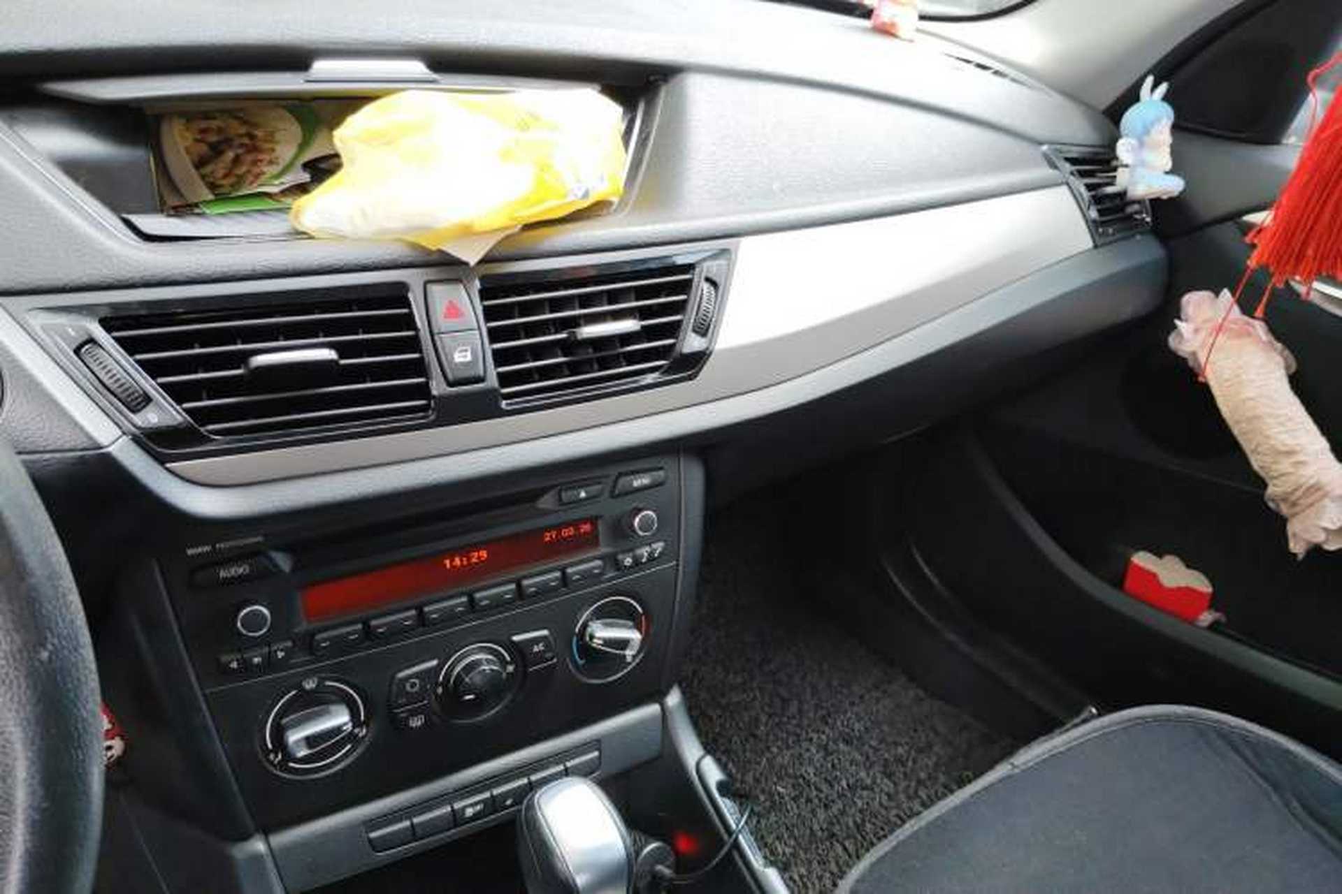 Used BMW X1 2013 sDrive18i Fashion Model Audio And AC Panel