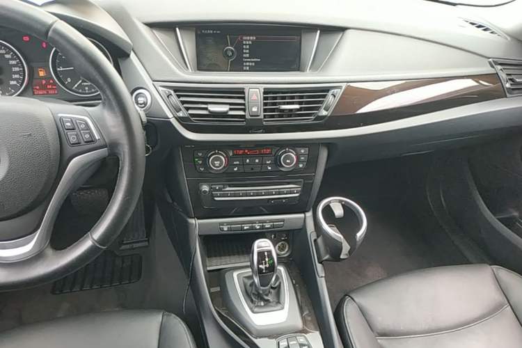 Used BMW X1 2013 xDrive20i X Design Package Audio And AC Panel