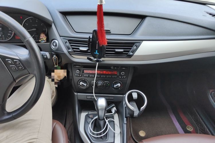 Used BMW X1 2013 sDrive18i Fashion Model Audio And AC Panel