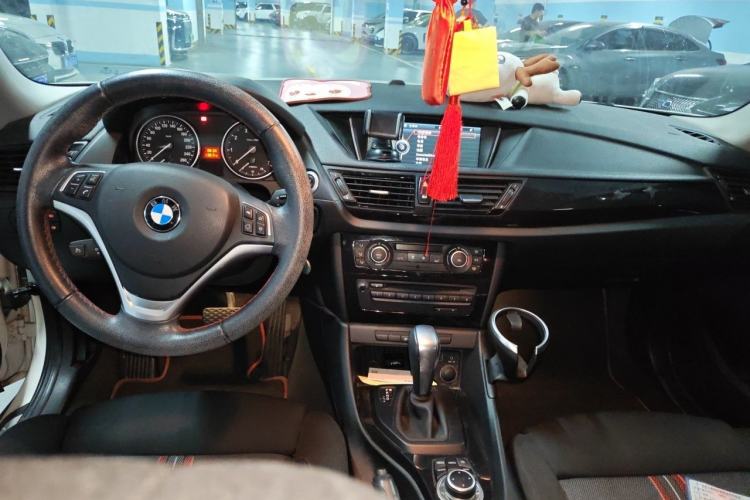 Used BMW X1 2013 sDrive18i Sport Design Package Center Console