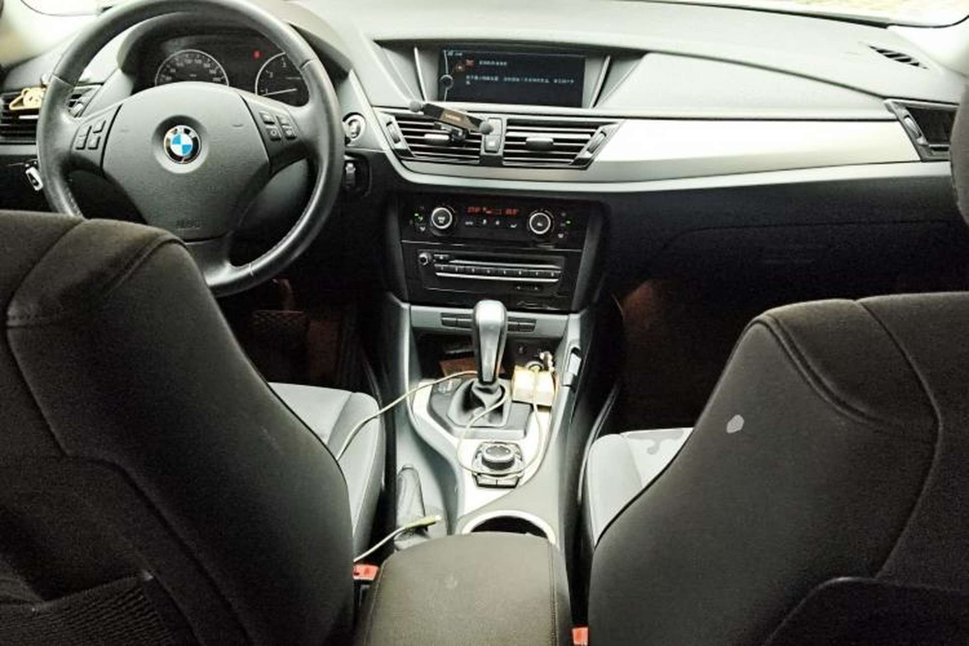 Used BMW X1 2013 sDrive18i Leading Model Center Console