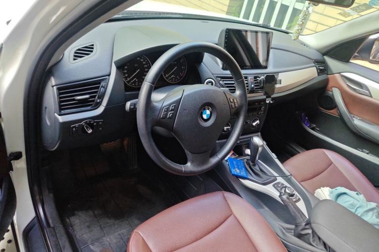 Used BMW X1 2013 sDrive18i Fashion Model Center Console