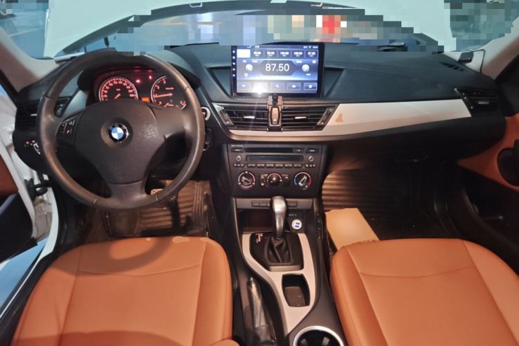 Used BMW X1 2013 sDrive18i Leading Model Center Console