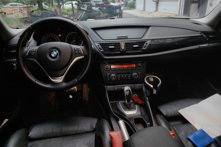 Used BMW X1 2013 sDrive20i Sports Design Package Center Console