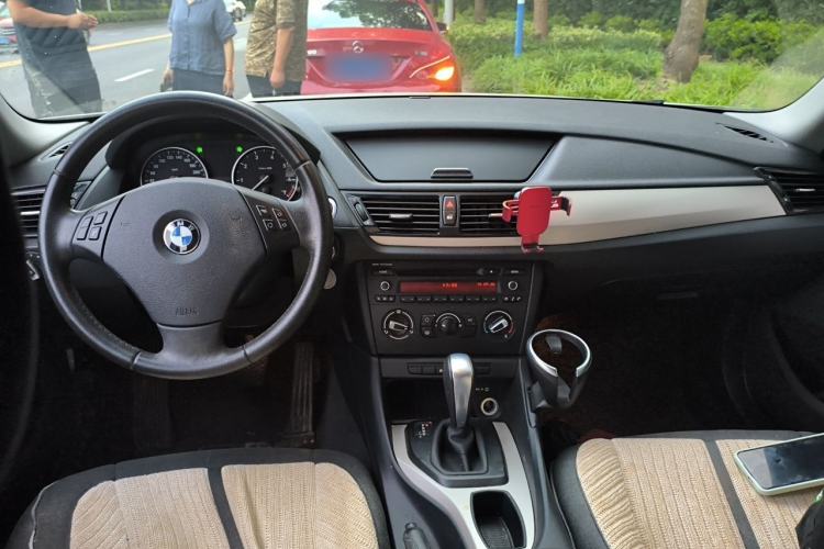Used BMW X1 2013 sDrive18i Fashion Model Center Console