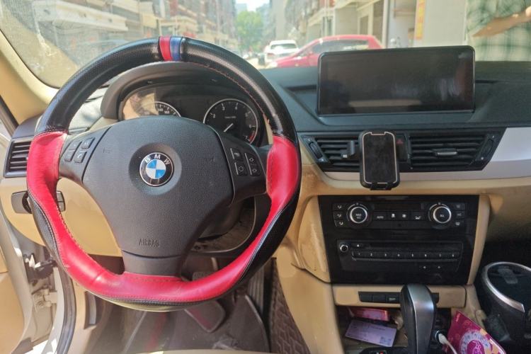Used BMW X1 2013 sDrive18i Leading Model Center Console