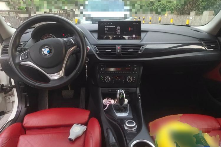 Used BMW X1 2013 sDrive20i Sports Design Package Center Console