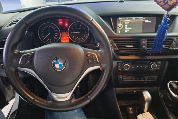 Used BMW X1 2013 sDrive18i Sport Design Package Center Console