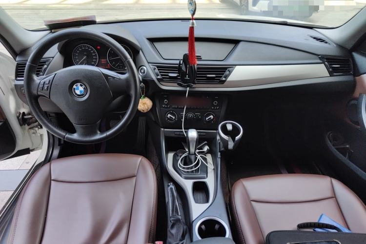 Used BMW X1 2013 sDrive18i Fashion Model Center Console
