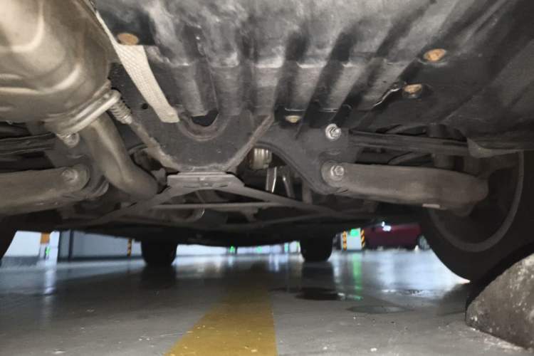Used BMW X1 2013 sDrive18i manual model Chassis Rear
