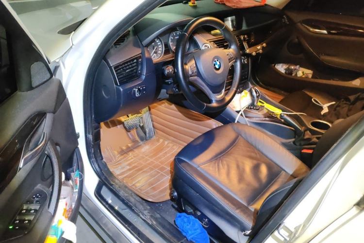 Used BMW X1 2013 xDrive20i X Design Package Driver Seat