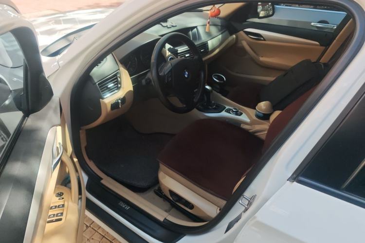 Used BMW X1  Driver Seat