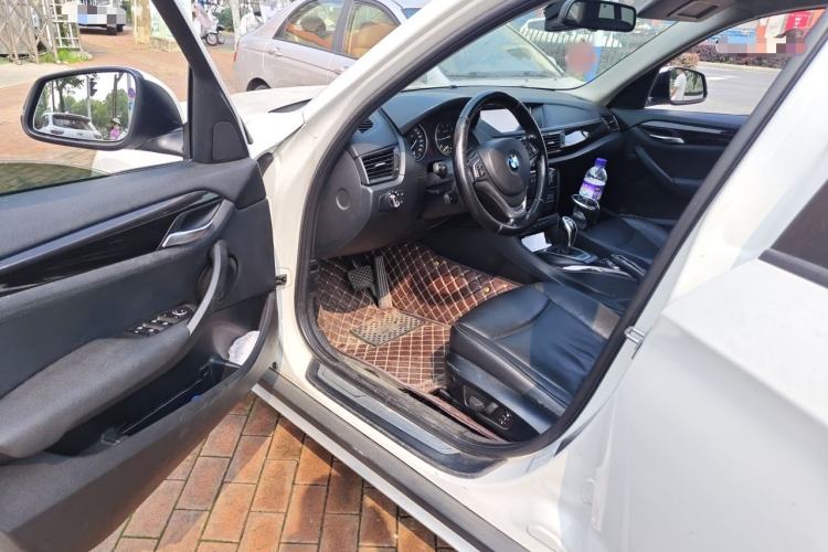 Used BMW X1 2013 xDrive20i X Design Package Driver Seat