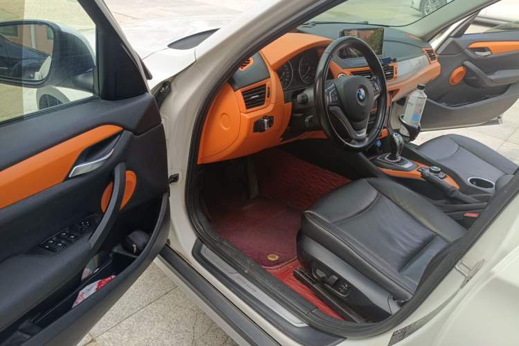 Used BMW X1 2013 xDrive20i X Design Package Driver Seat