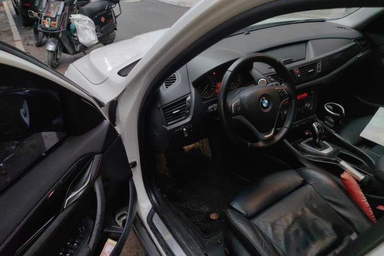 Used BMW X1 2013 sDrive20i Sports Design Package Driver Seat
