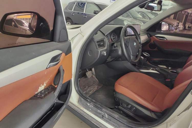 Used BMW X1 2013 sDrive18i Fashion Model Driver Seat