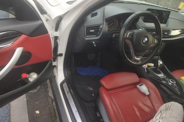 Used BMW X1 2013 sDrive20i Sports Design Package Driver Seat
