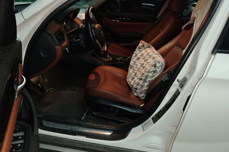 Used BMW X1 2013 xDrive20i X Design Package Driver Seat