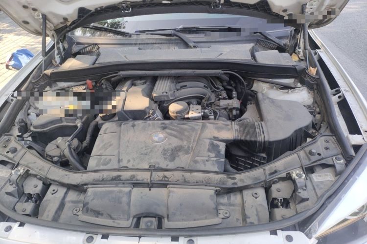 Used BMW X1 2013 sDrive18i Fashion Model Engine Bay