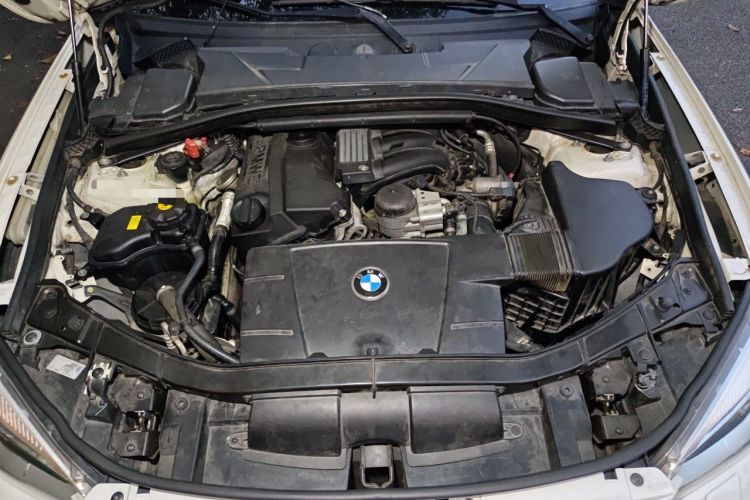 Used BMW X1 2013 sDrive18i Leading Model Engine Bay